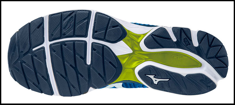 Suela de las zapatillas running Mizuno Wave Knit R1.