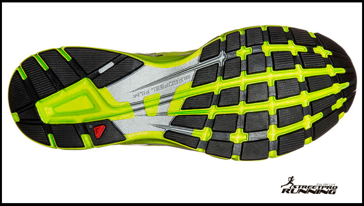 Suela de las zapatillas running Salomon Sonic. 