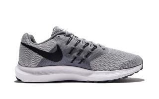 nike run swift gris