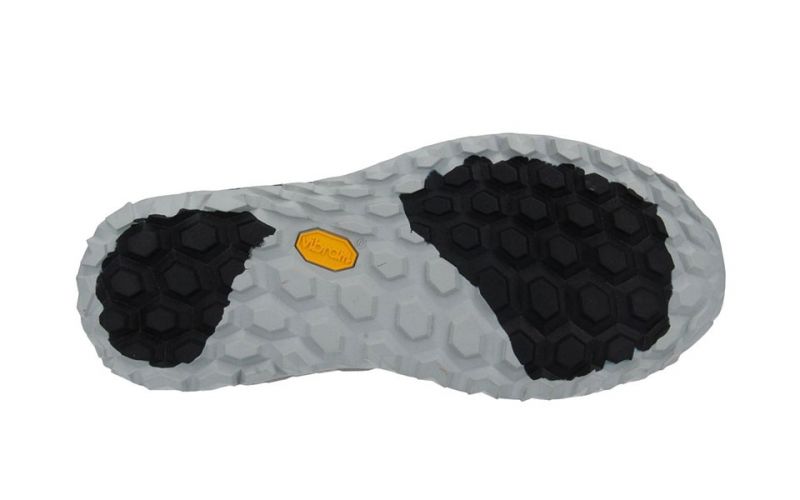 Balance Fresh Foam Hierro naranja gris|Trail running hombre