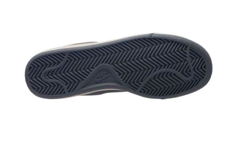 ZAPATILLAS NIKE COURT ROYALE SUEDE
