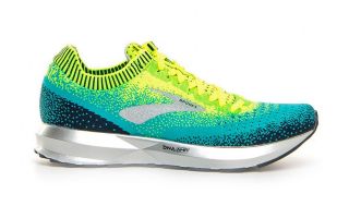 Brooks LEVITATE 2 JAUNE VERT FEMME 1202791B718