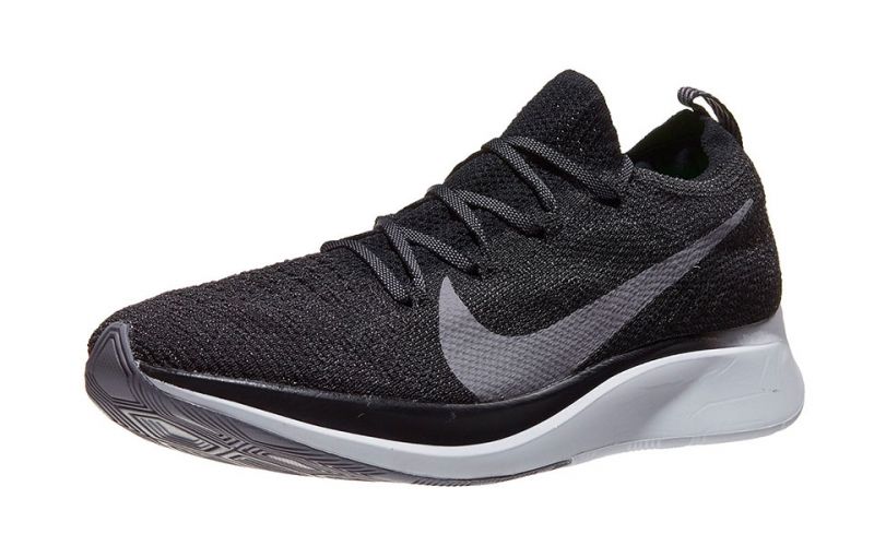 Nike zoom fly cheap flyknit black white