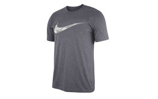 NIKE CAMISETA DRY LEG CAMO SWSH GRIS