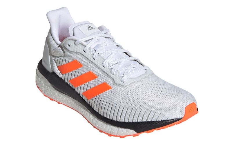 ADIDAS Solar Drive Blanco naranja Libertad de movimientos