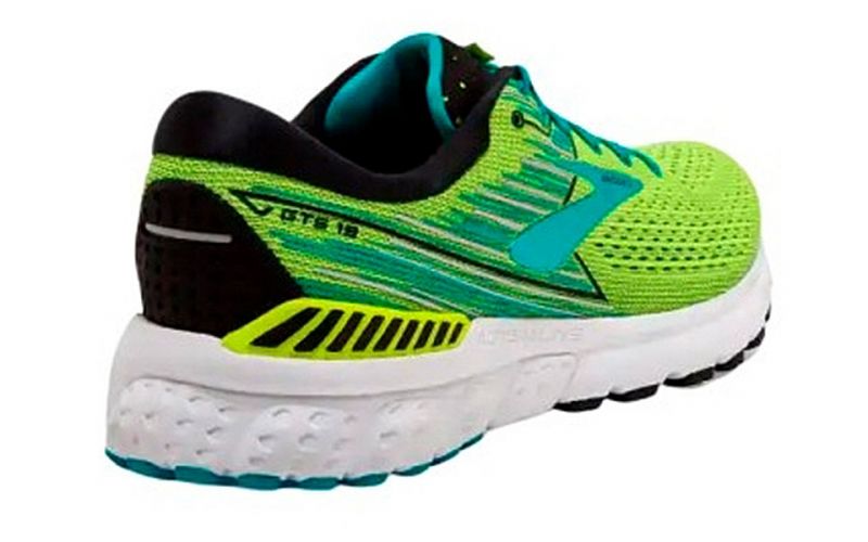 squalo Scrivi incidente asics 