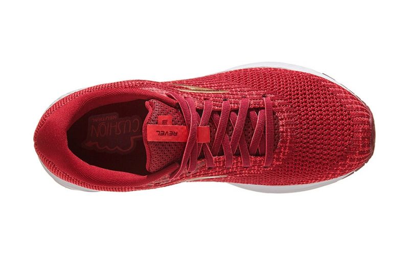brooks revel red