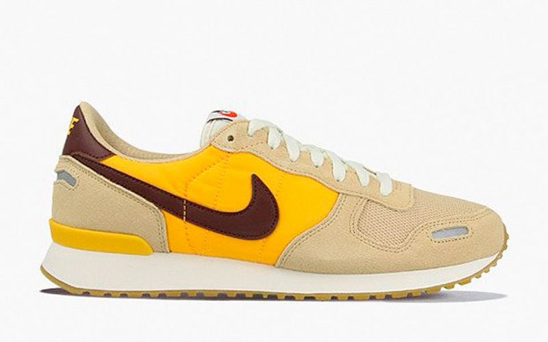 streng Aubergine deuropening Nike Air Vortex brown yellow - Comfort and lightness