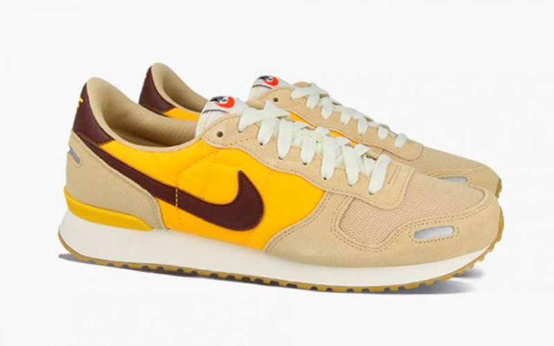 nike yellow air vortex trainers