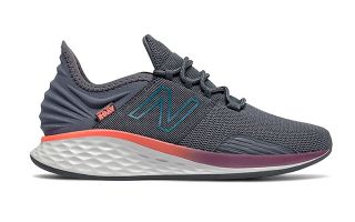 New Balance FRESH FOAM ROAV GRIS OSCURO MUJER WROAVPG