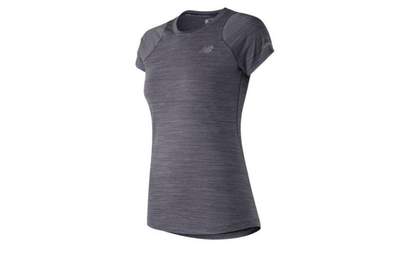 New Balance Camiseta Seasonless Gris Mujer - Farbe: Eu SGröße: DAMEN- Erzeugniscode: 191264593367