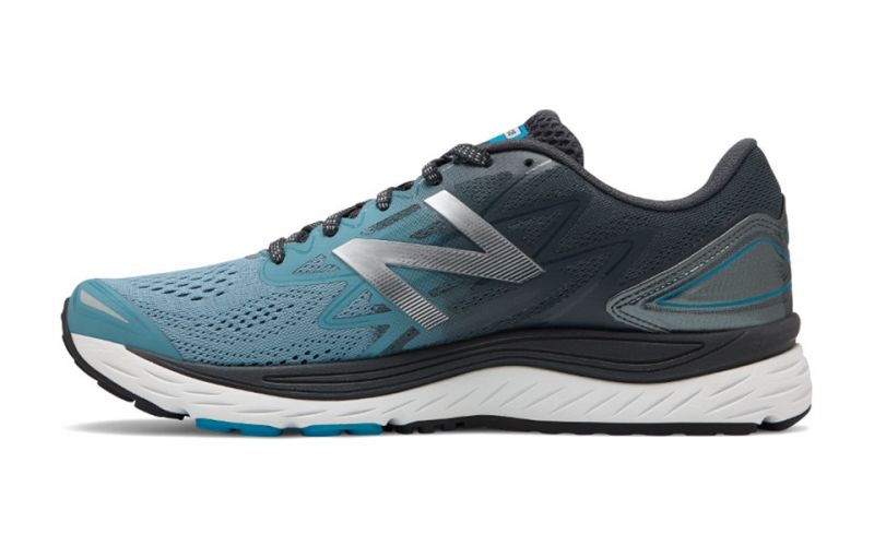 new balance solvi v1 herren