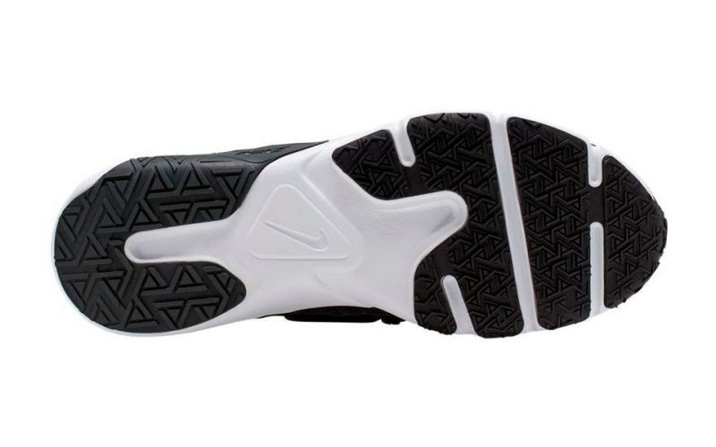 Nike Legend Essential noir blanc - Stables