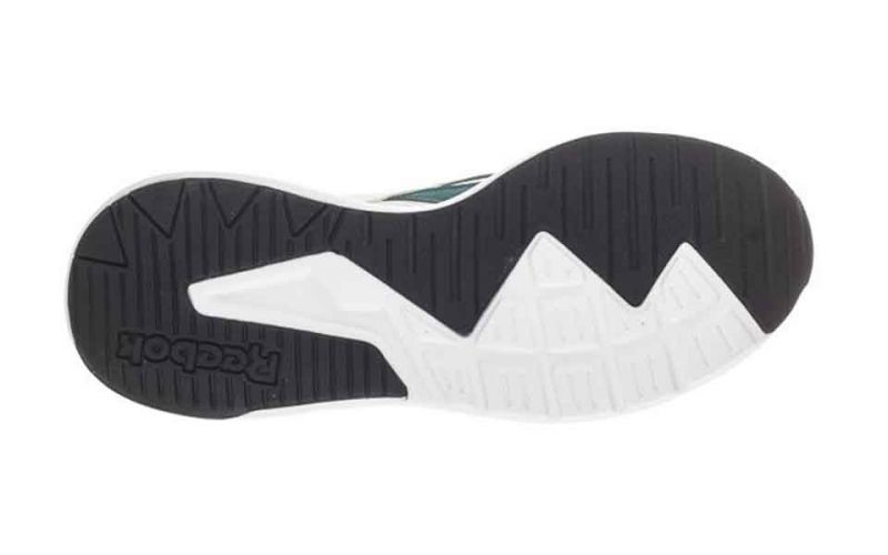 vestibilità reebok