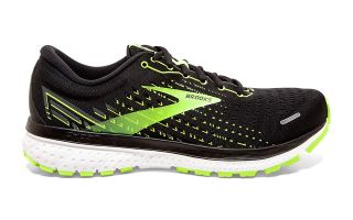 BROOKS GHOST 13 NEGRO VERDE 1103481D039