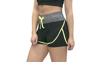 PANTALN CORTO FIT PARIS NEGRO AMARILLO FLOR MUJER