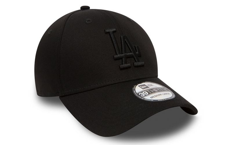 Gorra New Era League Essential 39thirty Negro