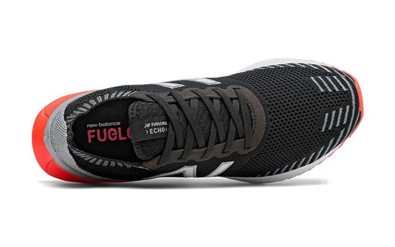 Londres captura pianista New Balance FuelCell Echo negro naranja - Excelente retorno de energía