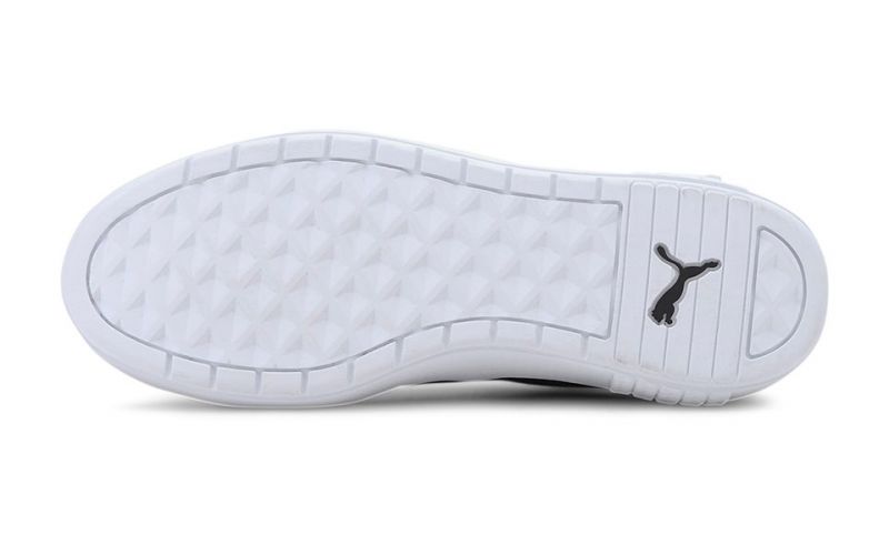 Puma Smash Platform V2 L white black women - Easy to match