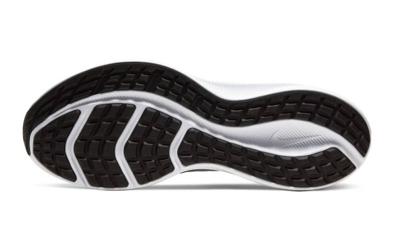 Nike Downshifter 10 negro blanco - Diseño moderno