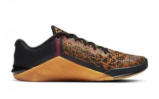 NIKE METCON 6 NEGRO GOLD MUJER NIAT3160 096