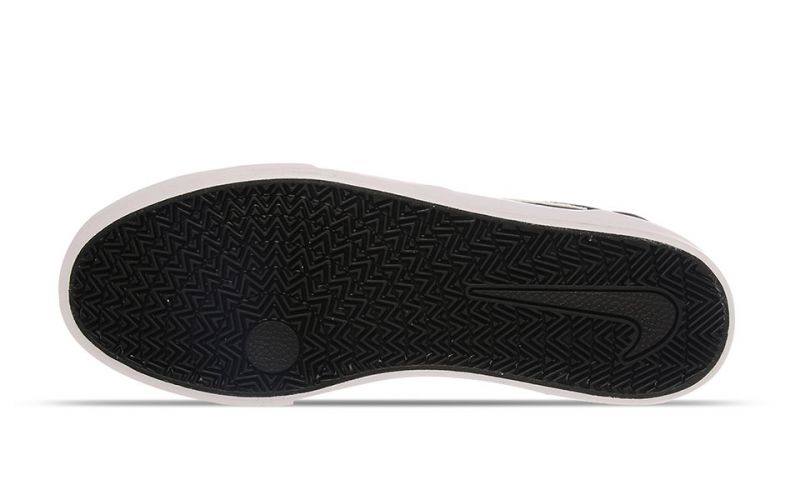 Nike SB Charge negro blanco - Diseño moderno y casual