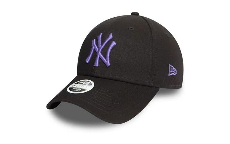 Gorra Ny Yankees League Essential 9forty Negro Morado Mujer