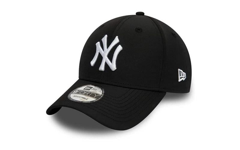 Gorra Ny Yankees Tech Fabric 9forty Negro Blanco