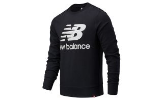 NEW BALANCE SUDADERA ESSENTIALS STACKED LOGO NEGRO