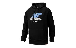 NEW BALANCE SUDADERA NUMERIC LOGO STACKED NEGRO