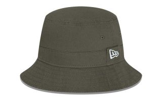 New Era ESSENTIAL VERDE OLIVO
