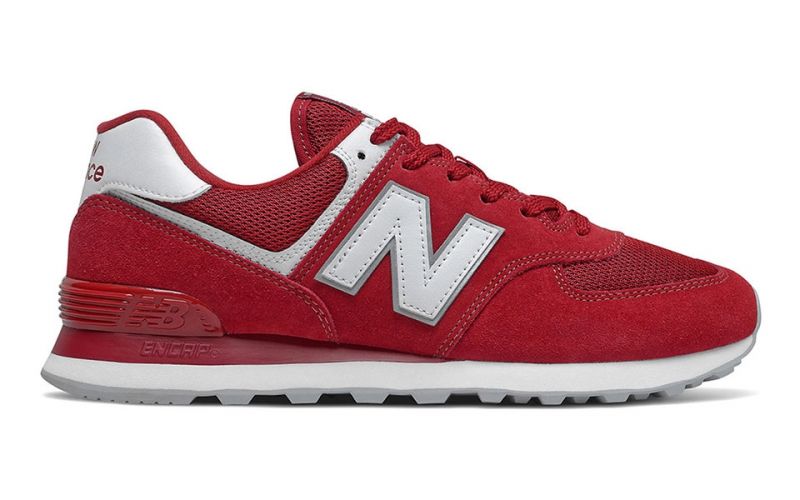 New Balance Classic 574V2 Rosso Bianco - Disegno iconico New Balance Classic 574V2 Rosso Bianco - Disegno iconico