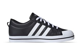 adidas BRAVADA NEGRO BLANCO FW2888