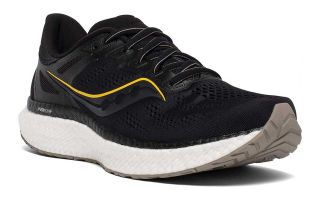 SAUCONY HURRICANE 23 NEGRO DORADO S20615-45