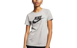 CAMISETA ESSENTIAL ICON FUTURA GRIS MUJER