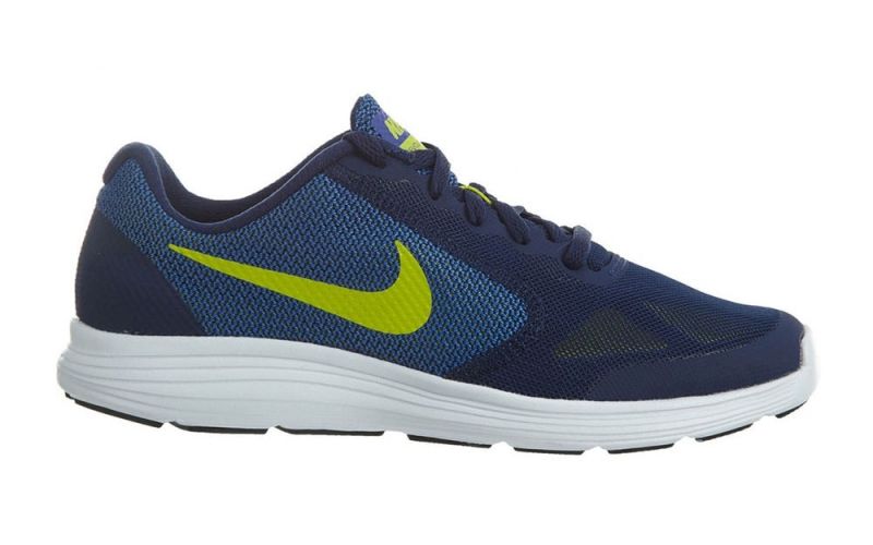 Nike revolution hotsell 3 junior