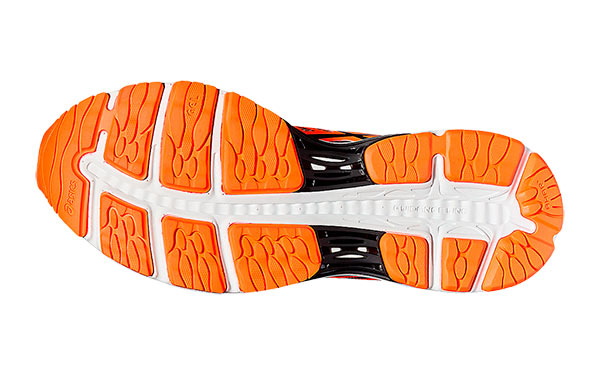 Asics Gel Cumulus 18 Naranja Negro T6C3N 3090 | Oferta